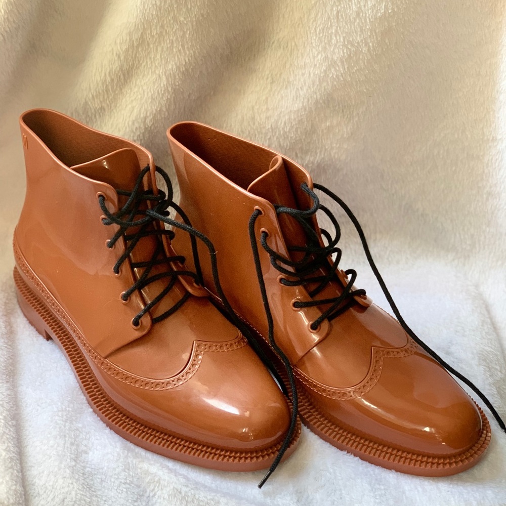 MELISSA boots/ size 8/ rain /woman